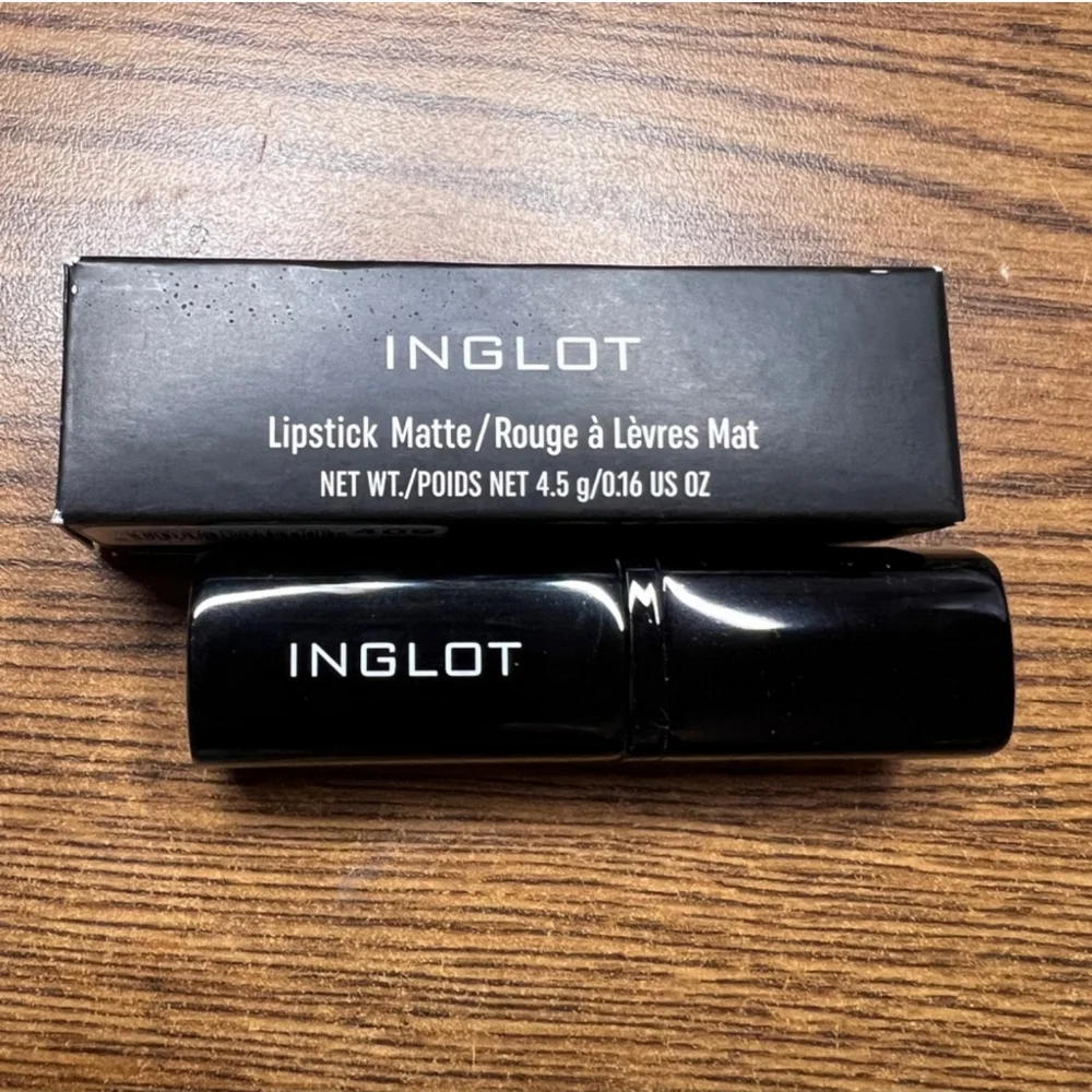 NWT Inglot Matte Red Lipstick #409
